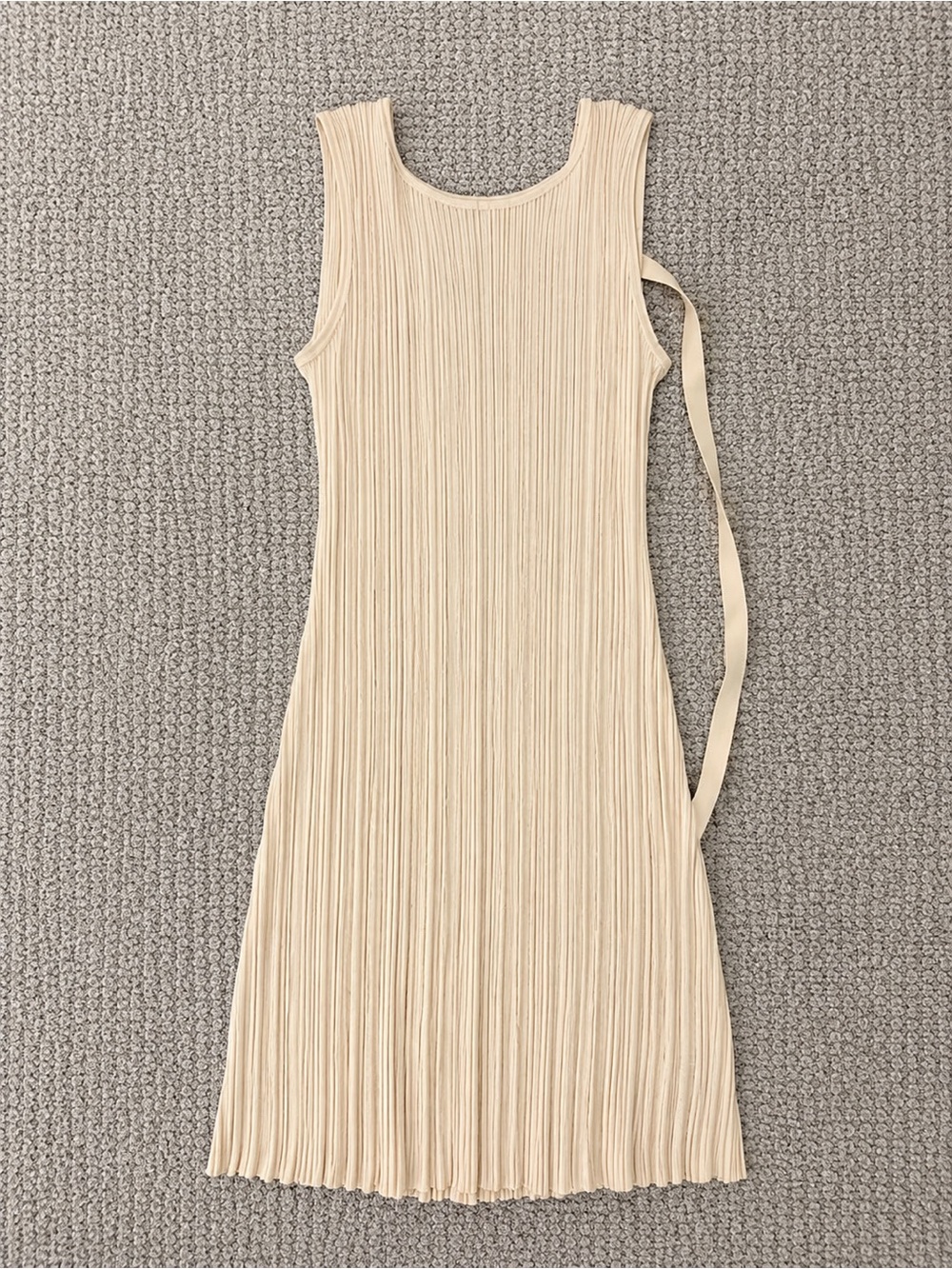 Sleeveless Ribbed Cream Midi Dress with back Tie